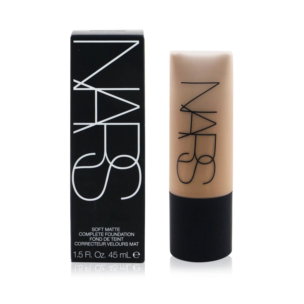 Soft Matte Complete Foundation F25758