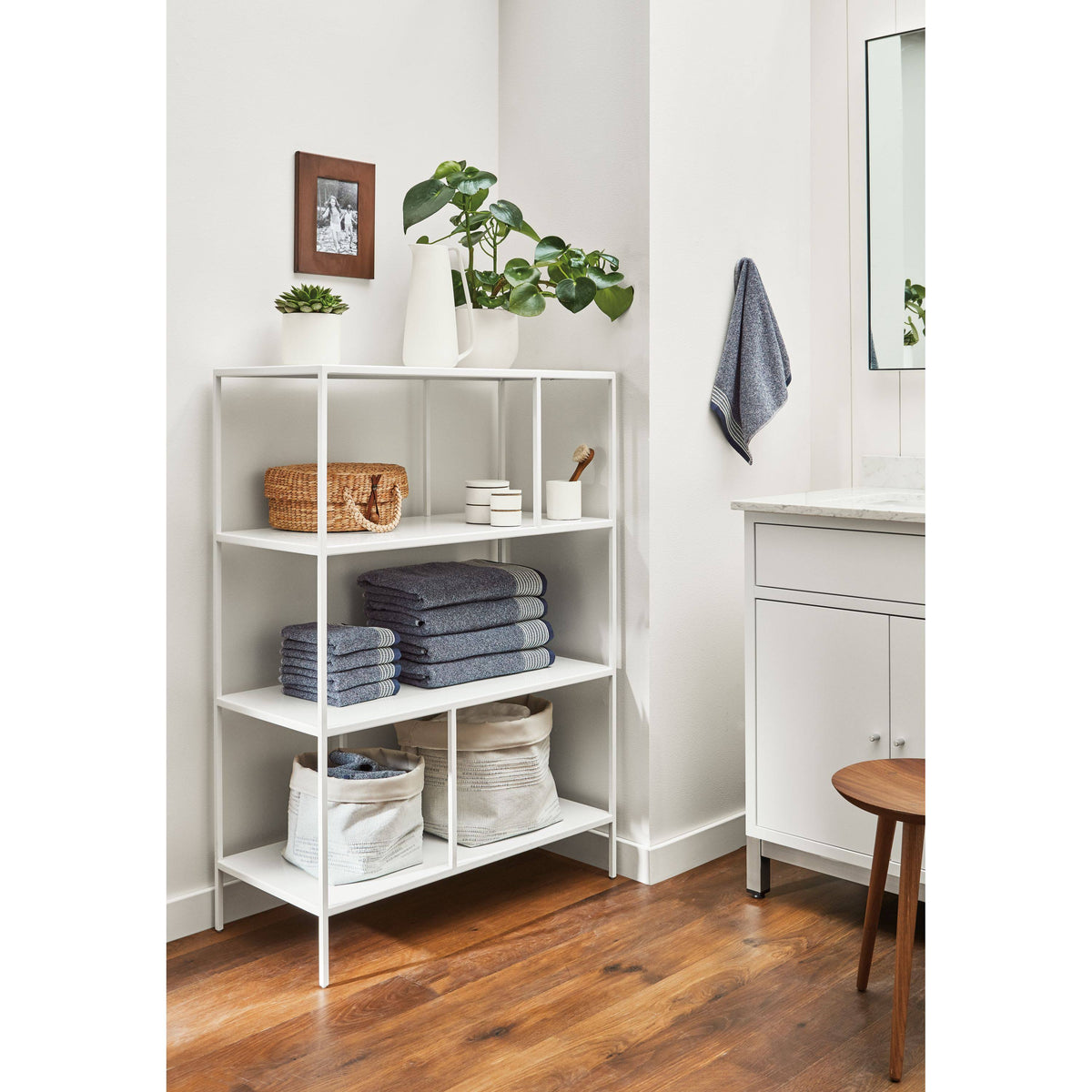 Modern Foshay Bookcase X5308