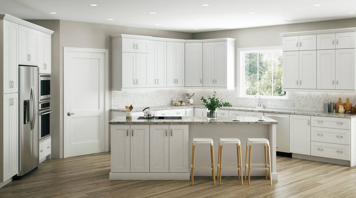 Vesper White Shaker Assembled Plywood Kitchen Cabinet Base B128376