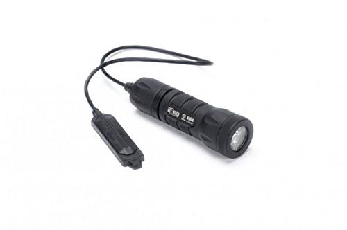 Black 1-Cell LED Flashlight 415 Lumens M221