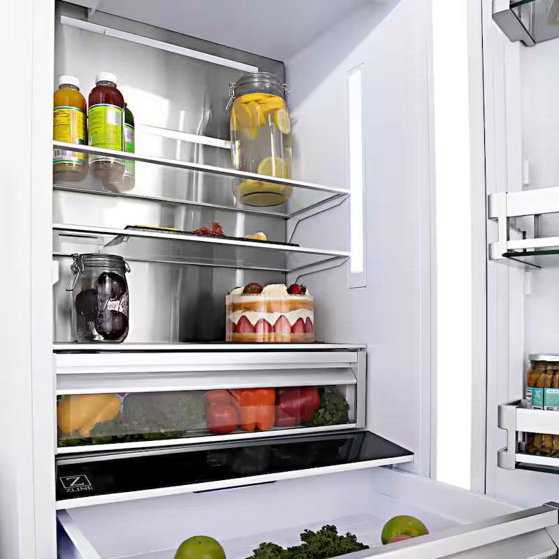 30 in. Bottom Freezer Refrigerator with Ice and Water Dispenser B822