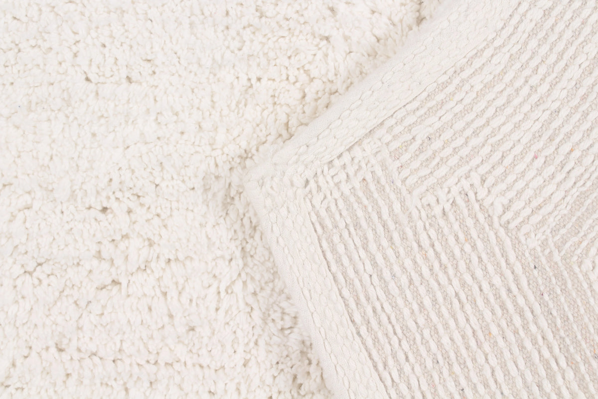 100% Cotton Tufted Bath Rug, 30" Round, Ivory C107