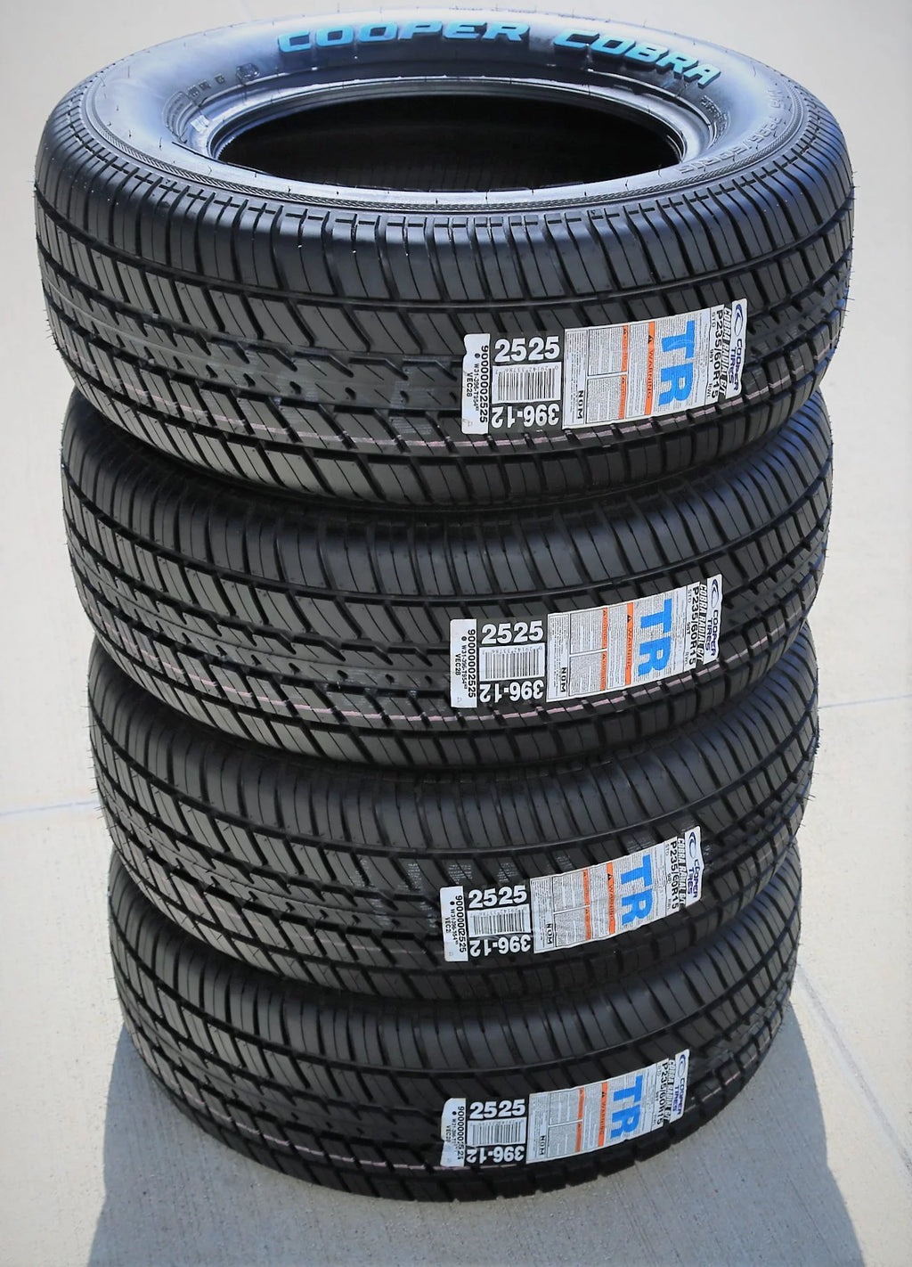 Set of 4 All Season Tires U8881