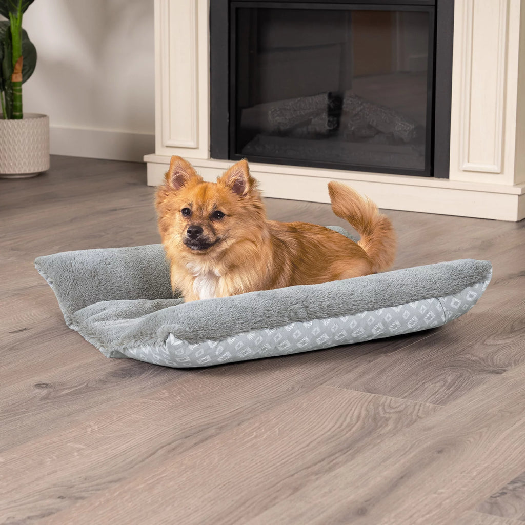 Plush Faux Fur Diamond Print Pet Bed Q984