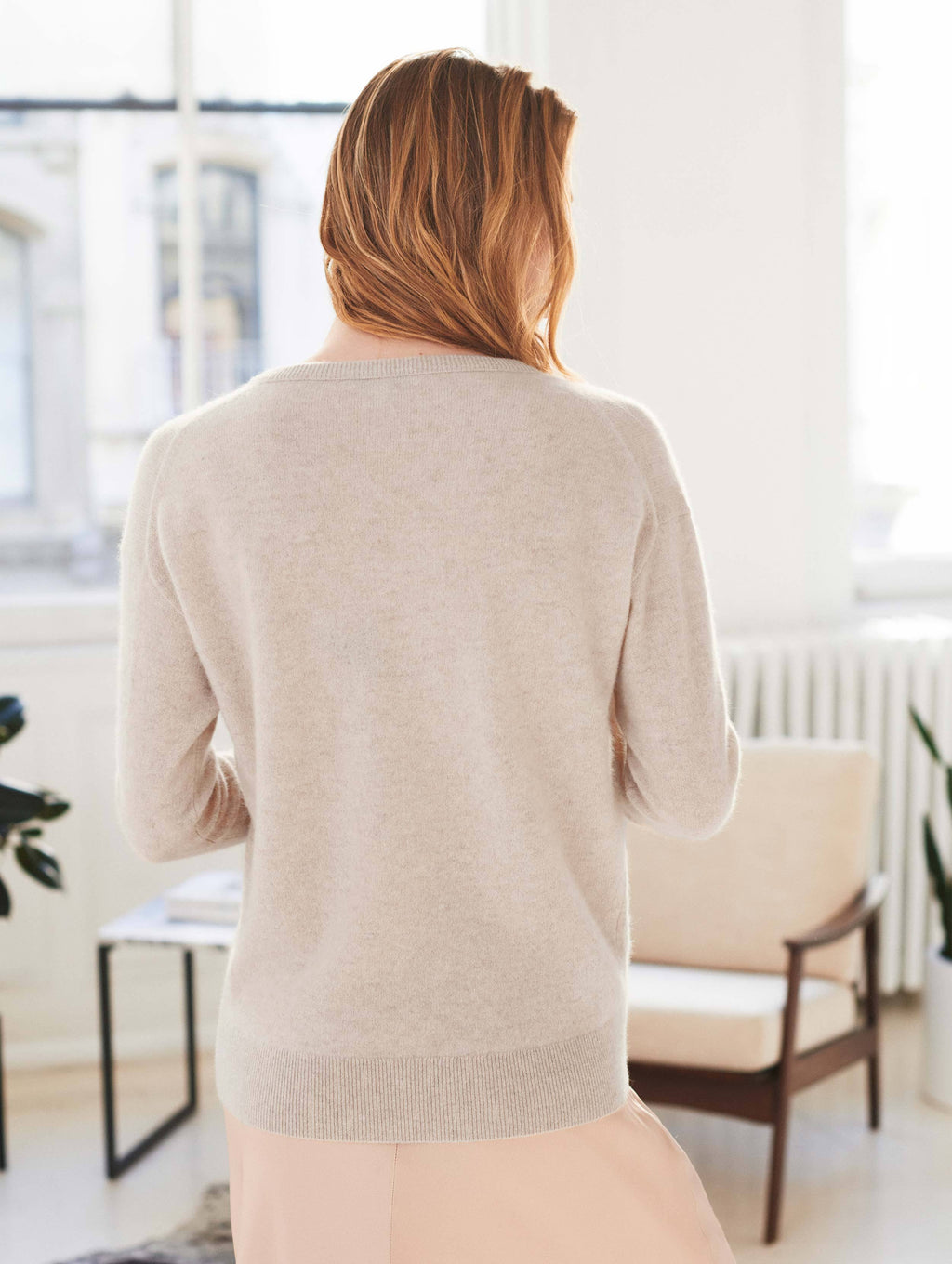 Wheat Heather Cashmere V Neck Sweater J499575