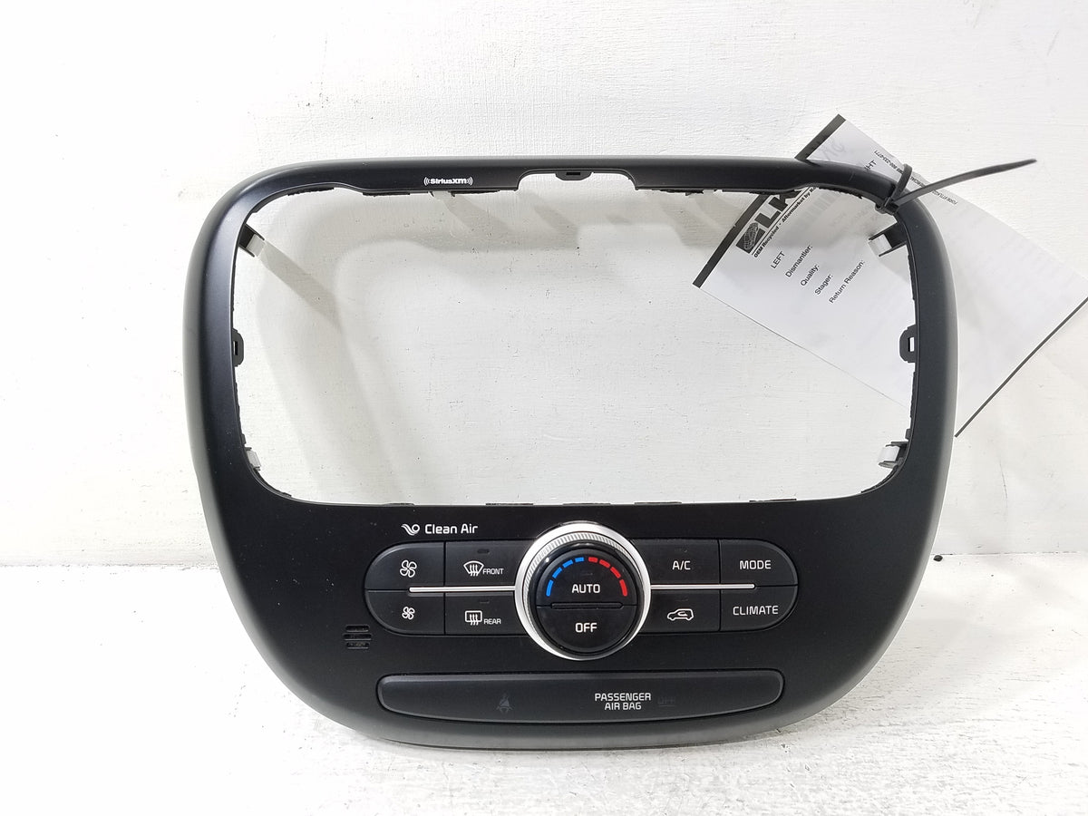 A/C Heat Temperature Control Unit with Bezel E4447