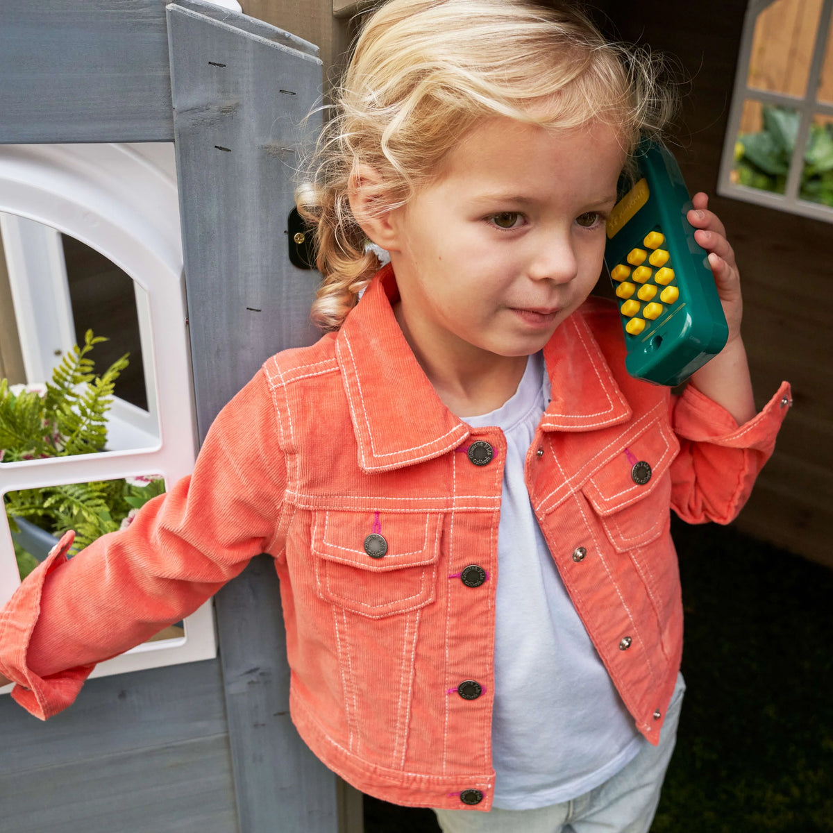 Wooden Outdoor Playhouse with Kitchen B672