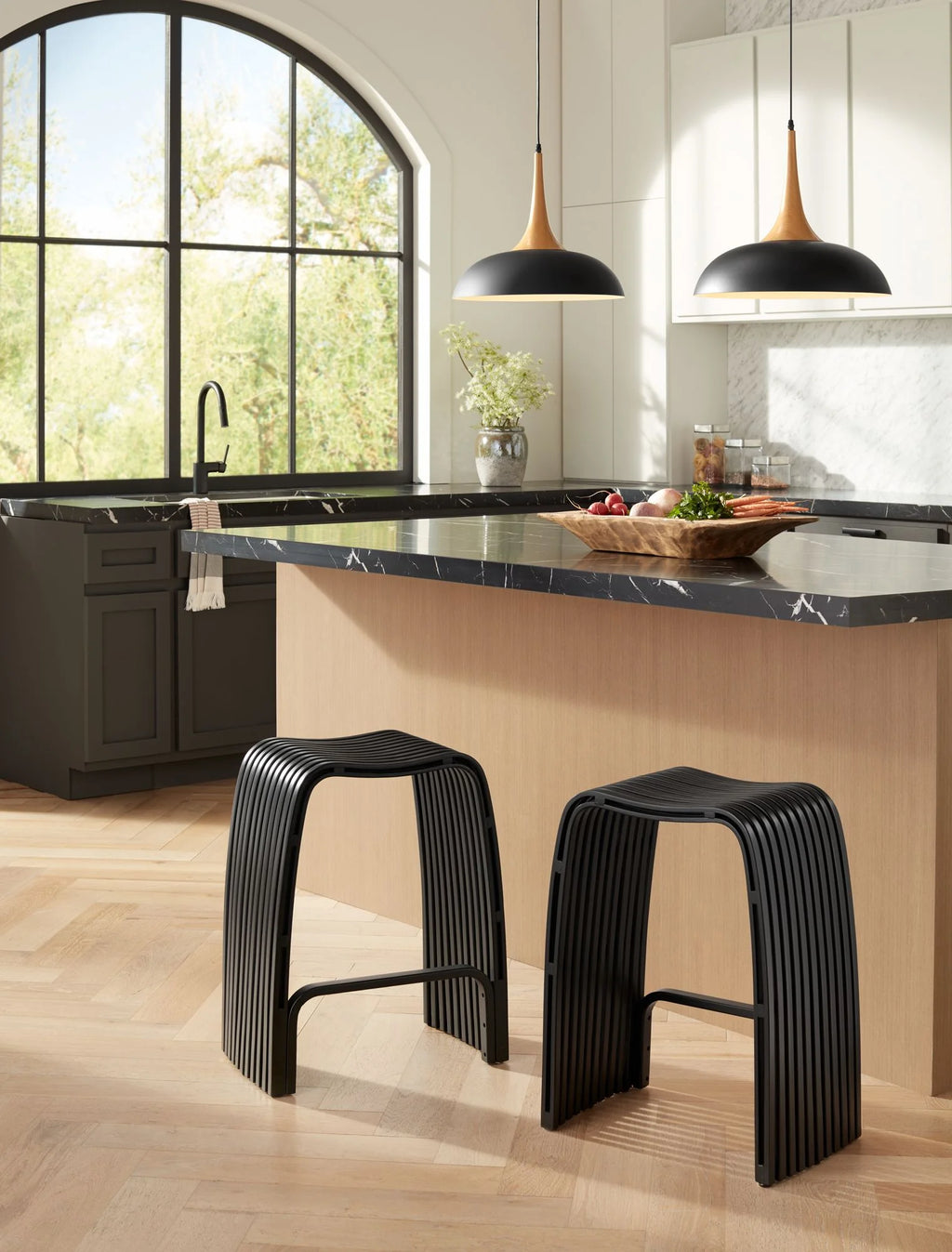 Bamboo Bar Stool Black 24" High with Footrest Z2085