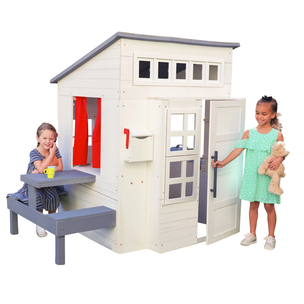White Wooden Outdoor Playhouse with Picnic Table Q391